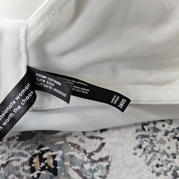 TORRID CURVE Women's 360 Back Smoothing Lightly Lined Everyday Wire-Free 38DD - Picture 6 of 11